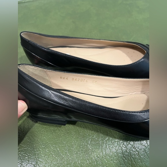 Geox Italian Patent leather pointy toe slip on flats in size 36 - Picture 4 of 7